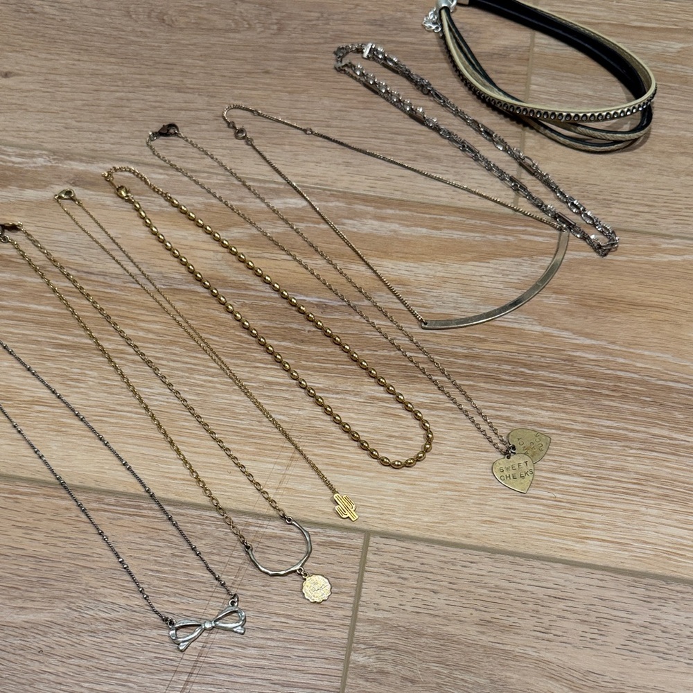 Elegant Gold and Silver Necklace Set